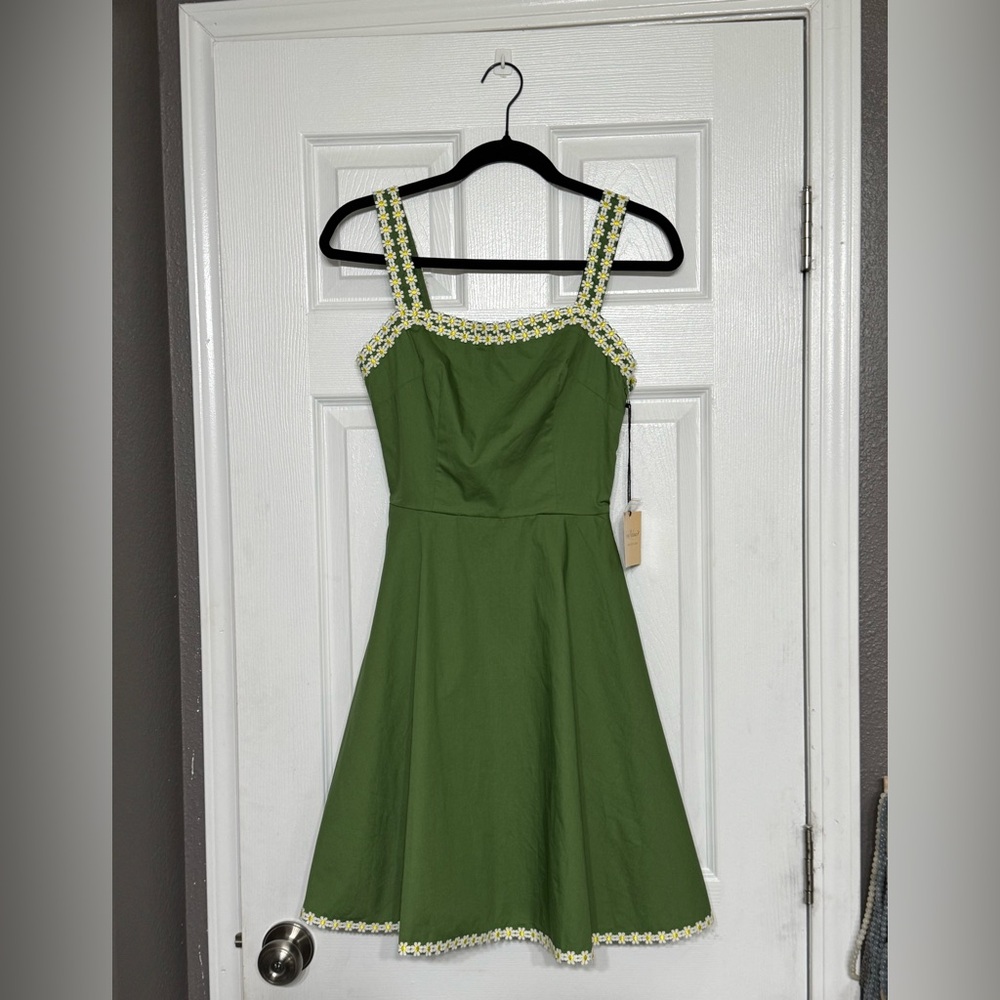 Smak Parlour Green A-Line Midi Dress with Embroidered Daisy trim